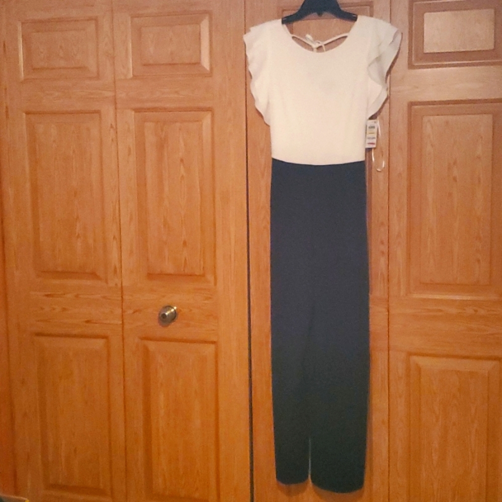 Wide leg jump suit